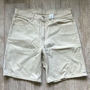 Levi’s 550 men’s beige jean shorts 34W